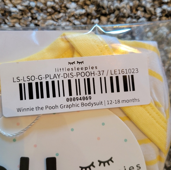 NIB - Little Sleepies Winnie the Pooh Bodysuit, 12-18 M - Picture 2 of 3